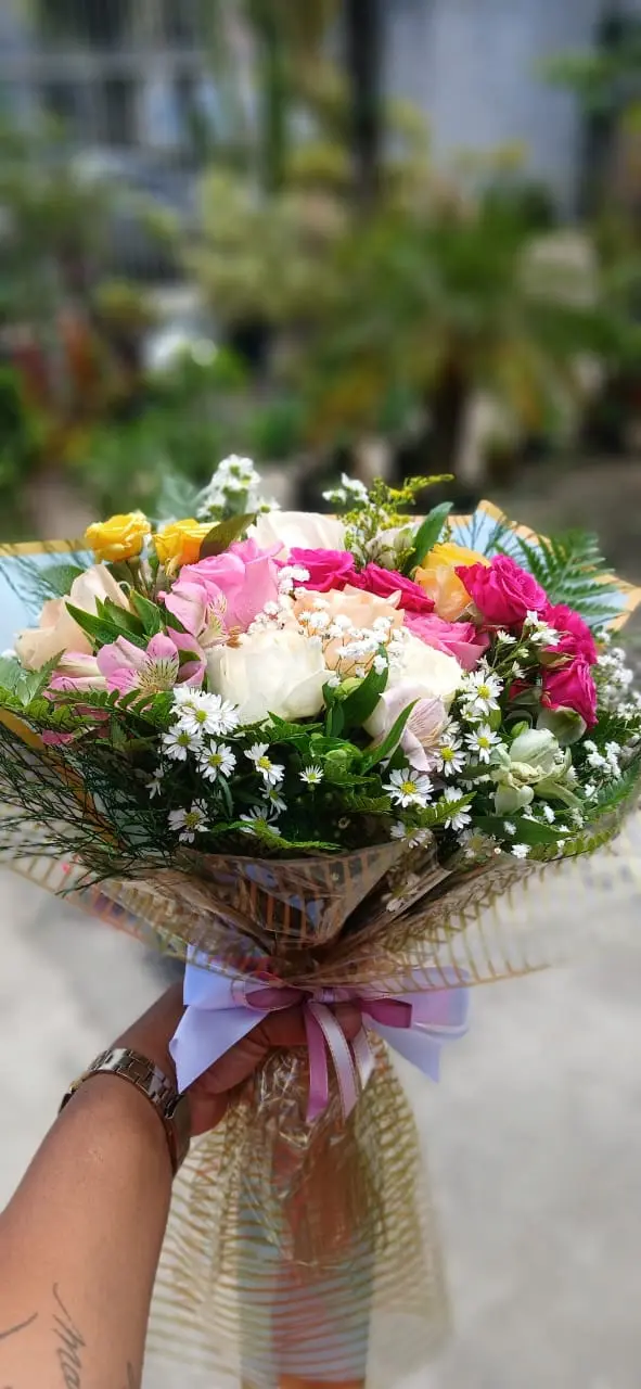 Rosas Vila Garden Flores E Plantas – Floricultura Em Vila Velha – Buquê
