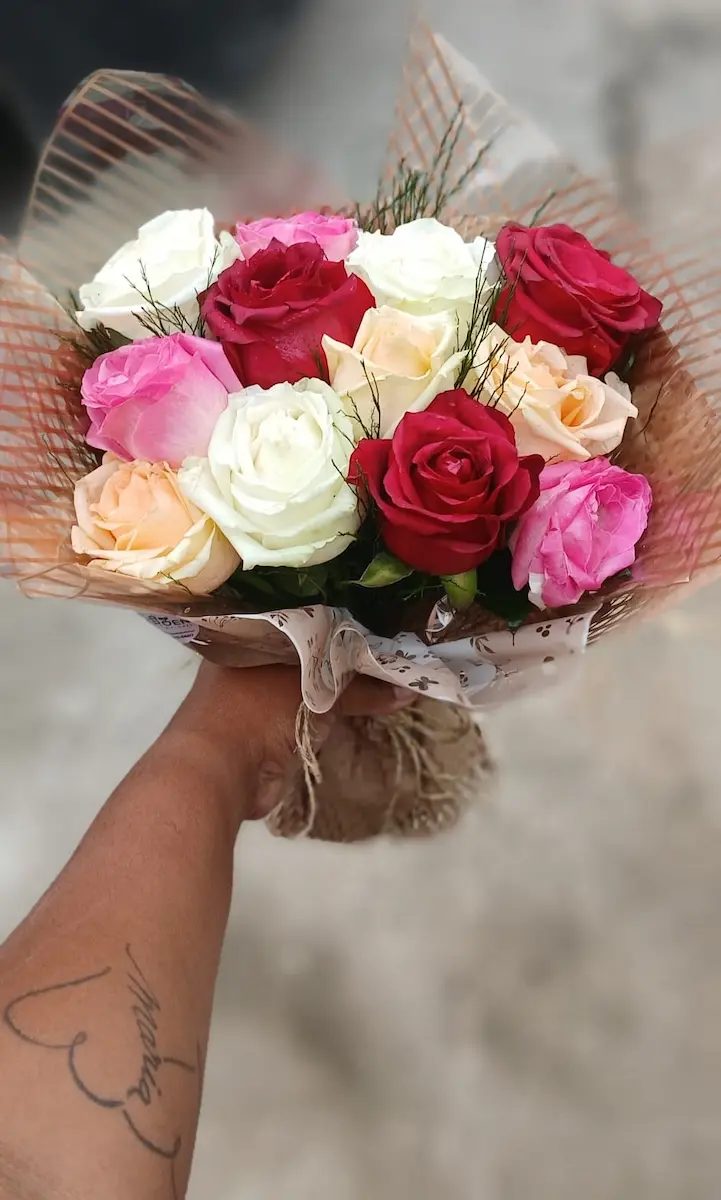 Rosas Vila Garden Flores E Plantas – Floricultura Em Vila Velha – Buquê